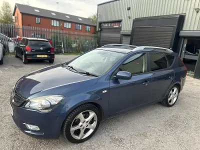 Used Kia Ceed 2011 Blue Hatchback
