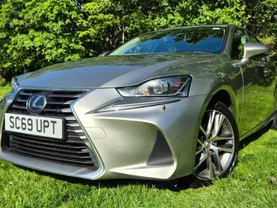 Used Lexus IS300h