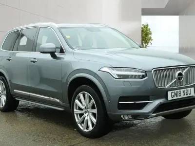 Usado Volvo XC90 Inscription 235 CV (172 kW) 2018 Gris SUV