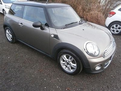 Silver Used 2014 Mini Cooper D Hatch Hatchback | £3,695 (Fair price)
