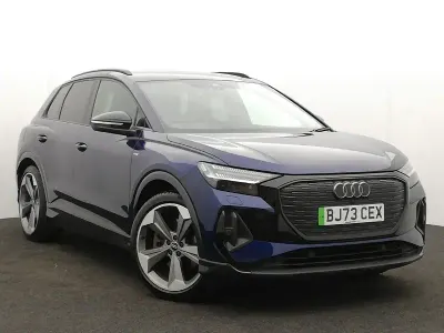Usado Audi Q4 e-tron Comfort 219 kW (299 CV) 2023 Azul SUV