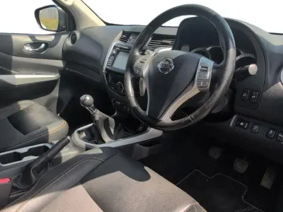 Used Nissan Navara N-Guard 190 HP (139 kW) 2019 Black Pickup