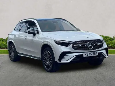 Second-hand Mercedes GLC300e AMG line 2025 Alb Break