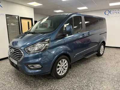 Used Ford Tourneo Titanium 130 HP (95 kW) 2018 Blue MPV