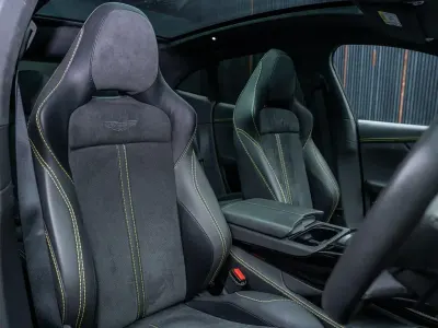 Used Aston Martin DBX 2023 Blue SUV