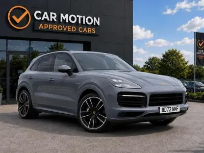 Used Porsche Cayenne S E-Hybrid Platinum Edition 455 HP (334 kW) 2022 SUV
