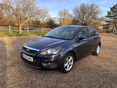 Grey Used 2009 Ford Focus Zetec Hatchback | £3,150 (Fair price)