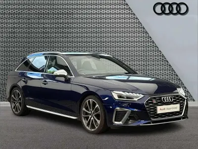 Used Audi A4 Design 336 HP (247 kW) 2022 Blue Estate