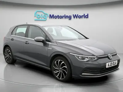 Used VW Golf VIII Style 128 HP (94 kW) 2021