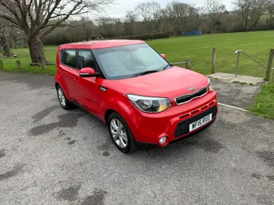 Used Kia Soul Urban 130 HP (95 kW) 2015 Red SUV
