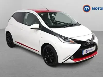 Gebraucht Toyota Aygo x-press 69 PS (50 kW) 2018 Weiß Kleinwagen