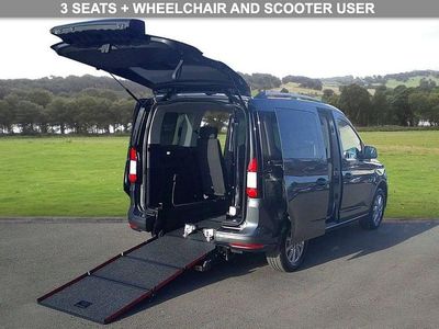 Used Ford Tourneo Connect Titanium 122 HP (89 kW) 2024 Grey MPV