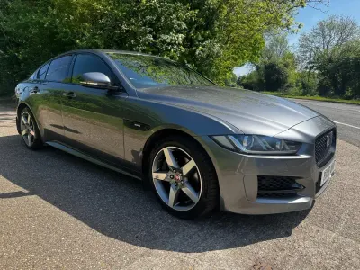 Używany Jaguar XE R-Sport 2018 Szary Sedan/Limuzyna