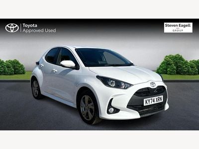 Used Toyota Yaris Hybrid 116 HP (85 kW) 2024 White Hatchback