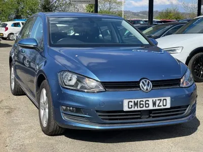 Used VW Golf VII Edition 125 HP (91 kW) 2017 Blue Hatchback