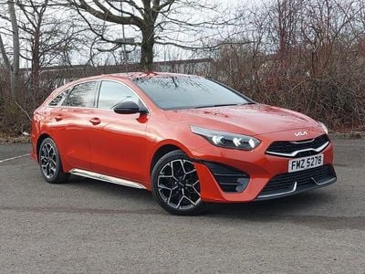 Used Kia ProCeed GT-Line 138 HP (101 kW) 2024 Orange Estate