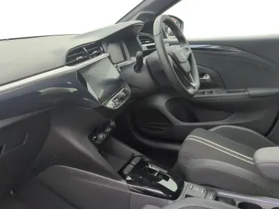 Second-hand Vauxhall Corsa-e 100 kW (136 CP) 2024 Negru Hatchback