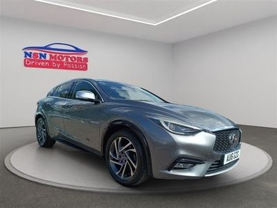 Infiniti Q30
