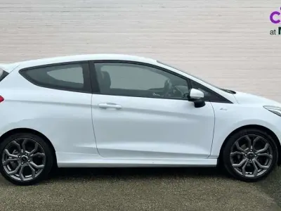 Używany Ford Fiesta ST-Line 100 KM (73 kW) 2019 Biały Hatchback