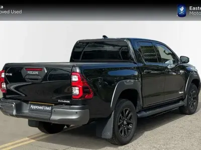 Usado Toyota HiLux 201 HP (147 kW) 2023 Preto Pickup