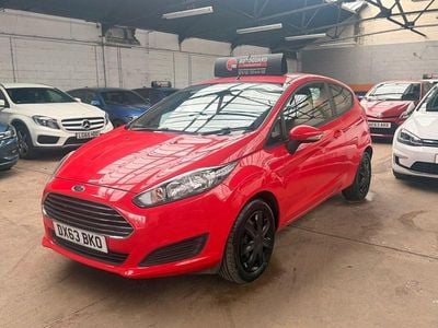 Used Ford Fiesta Style 75 HP (55 kW) 2013 Red Hatchback