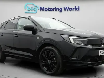 Used Vauxhall Grandland X S 131 HP (96 kW) 2023 Black SUV
