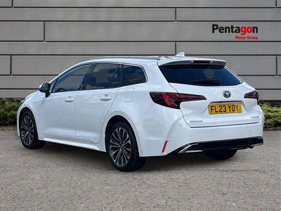 Used Toyota Corolla Design 138 HP (101 kW) 2023 White Estate