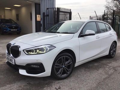 Used BMW 118 Sport Line 2019 White Hatchback