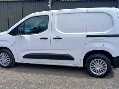 Used Citroën Berlingo 2021 White MPV