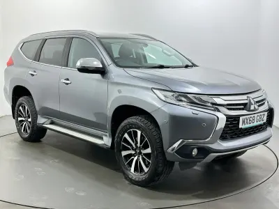 Used Mitsubishi Shogun 181 HP (133 kW) 2018 Grey SUV