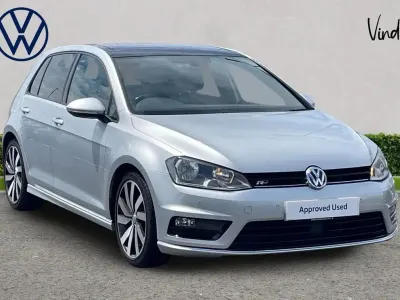 Used VW Golf VII R-line Edition 147 HP (108 kW) 2016 Silver Hatchback
