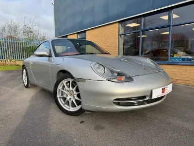 Usado Porsche 911 Carrera 4 2000 Plateado Coupe