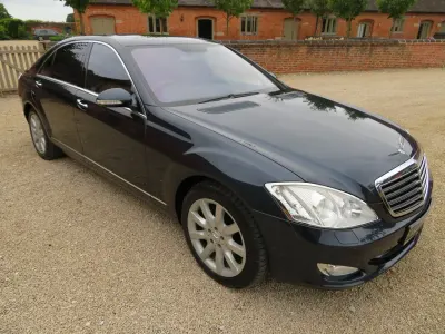 Usado Mercedes S550 2006 Negro Berlina