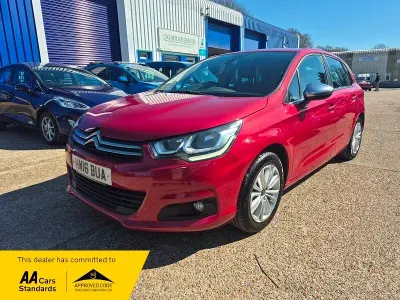 Used Citroën C4 Flair 110 HP (80 kW) 2016 Red Hatchback