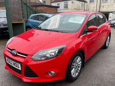 Used Ford Focus Titanium 115 HP (84 kW) 2012 Red Hatchback