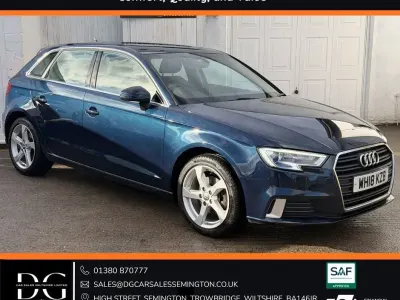 Usado Audi A3 Sport 150 HP (110 kW) 2018 Azul Sedan