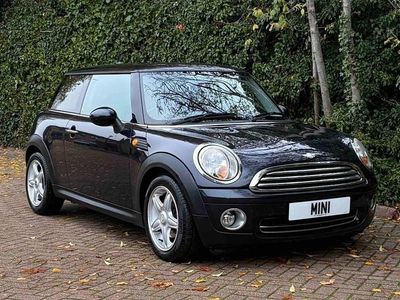 Black Used 2007 Mini Cooper Hatch Hatchback | £2,999