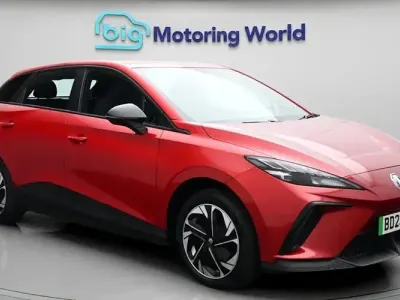 Used MG MG4 EV SE 319 kW (435 HP) 2023 Red Hatchback