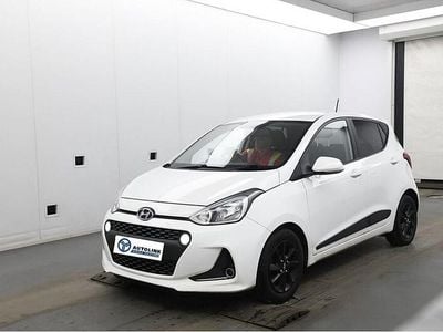 Used Hyundai i10 Premium 66 HP (48 kW) 2019 White Hatchback