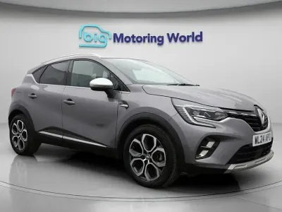 Second-hand Renault Captur Techno 145 CP (106 kW) 2024 Gri SUV