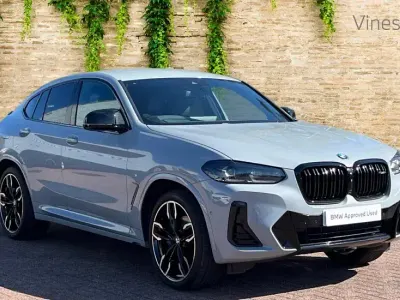 Usado BMW X4 Comfort Edition 335 HP (246 kW) 2022 Cinzento SUV