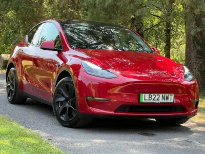 Used Tesla Model Y Long Range AWD 85 kW (116 HP) 2022 Red SUV