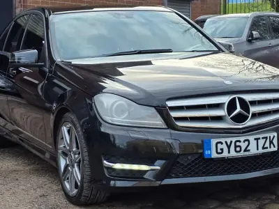 Begagnad Mercedes C250 AMG 2012 Svart Sedan