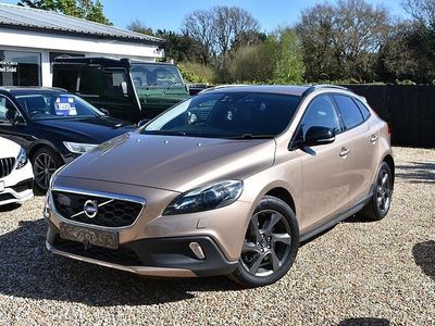 Begagnad Volvo V40 2014 Brun Halvkombi