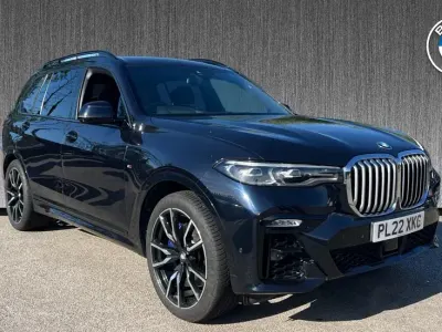 Używany BMW X7 M Sport 335 KM (246 kW) 2022 Czarny SUV