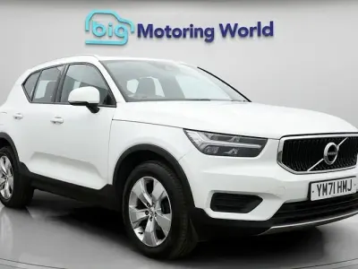 Used Volvo XC40 Momentum 163 HP (119 kW) 2022 White SUV