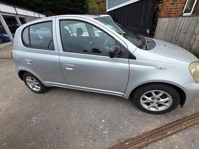 Used 2001 Toyota Yaris | £1,299 (Fair price)