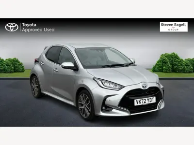 Second-hand Toyota Yaris Hybrid 2023 Argintiu Hatchback