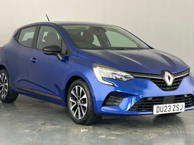 Used Renault Clio Evolution 90 HP (66 kW) 2023 Blue Hatchback