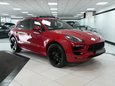 Used Porsche Macan 360 HP (264 kW) 2018 Red SUV
